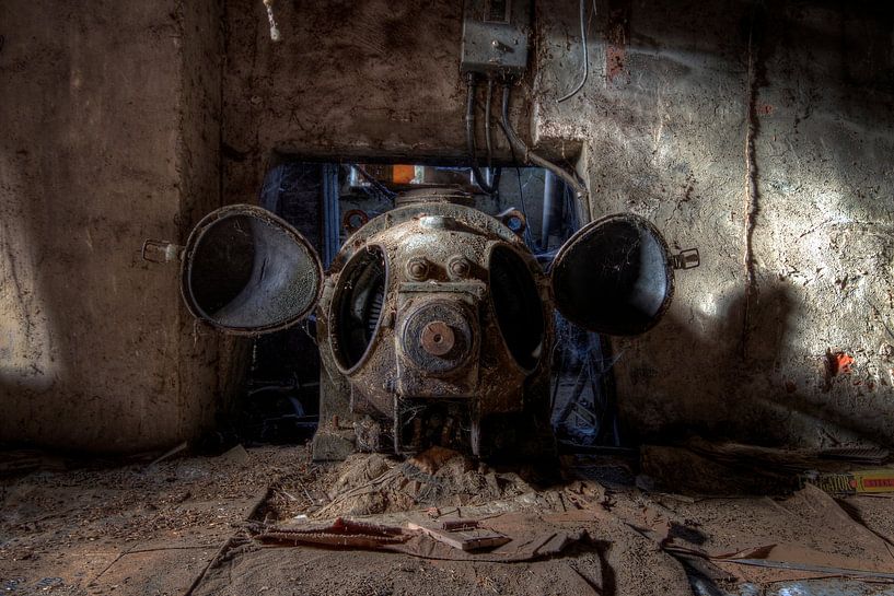 Urbex - Die Maus von Urbex & Preciousdecay by Sandra