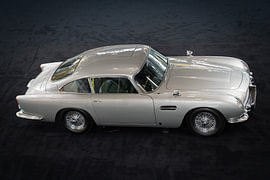Austin Martin DB 5 James-Bond-Sportwagen von Patrick Verhoef