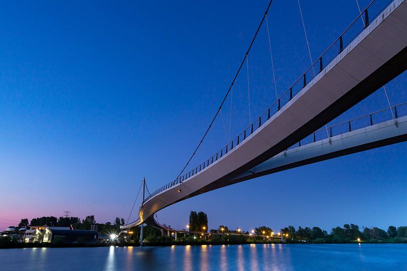 Nescio Bridge cycle and footbridge in Amsterdam by Marcel van den Bos