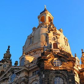 Frauenkirche to Dresden in the splendor of the sunset van Gerold Dudziak