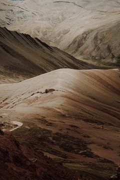 Mystères magiques : L'enchantement des montagnes arc-en-ciel du Pérou sur Sharon Kastelijns