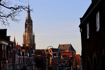 Delft - Vue de la Nieuwe Kerk à travers la porte de l'Oostpoort