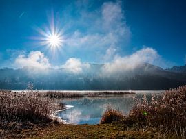 Winterlandschap met meer
