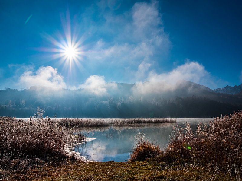 Winterlandschap met meer van Mustafa Kurnaz