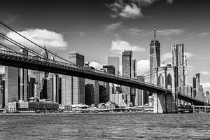 NYC Brooklyn Bridge & Seaport District - Monochrom