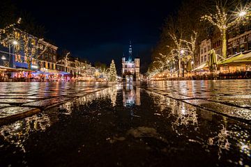 The Waag in Deventer on Christmas Eve by Fotografiecor .nl