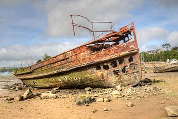 HDR urbex Cimetiere a bateaux scheepskerkhof te Quelmer bretagne