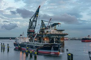 Heerema Marine Contractors' Thialf.