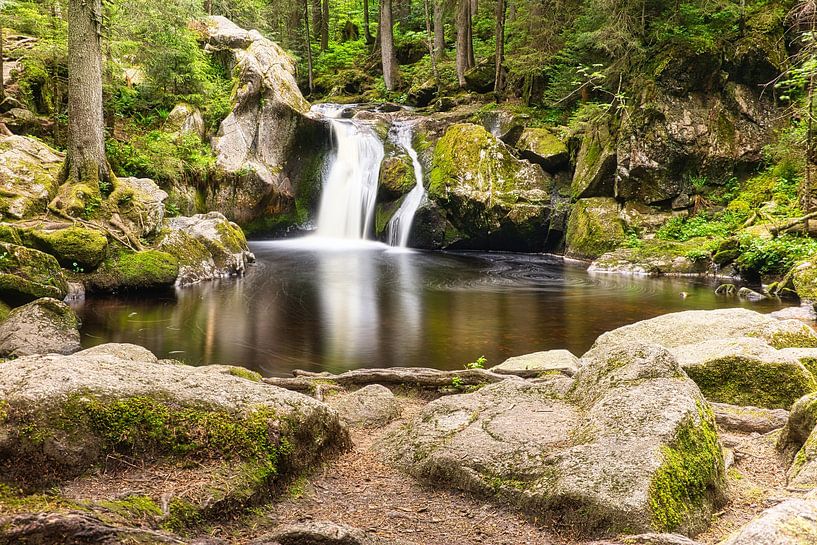 Belle cascade dans la Forêt-Noire par Hans-Bernd Lichtblau