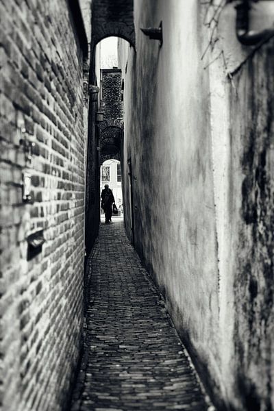 Straatfotografie in Utrecht. In de Zwaansteeg. van André Blom Fotografie Utrecht