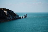Photographie de nature | Roches blanches dans une mer bleue