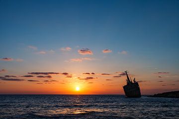 Paphos Zonsondergang van Teddy Dako