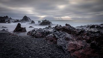 Djúpalónssandur beach in Iceland by Franca Gielen