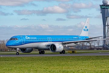 KLM Cityhopper Embraer E195-E2. van Jaap van den Berg