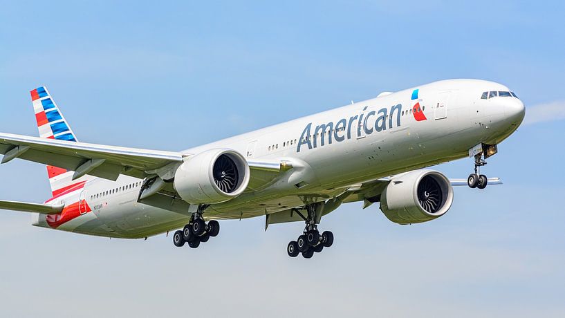 Avion de ligne Boeing 777-300ER d'American Airlines. par Jaap van den Berg