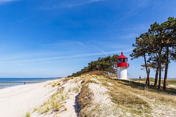 Gellen beach and lighthouse on the island of Hiddensee