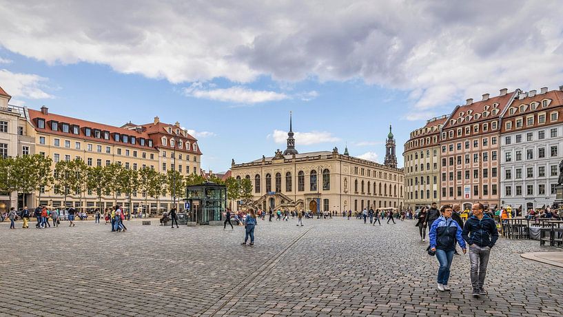 Plein voor  de Frauenkirche in Dresden van Rob Boon