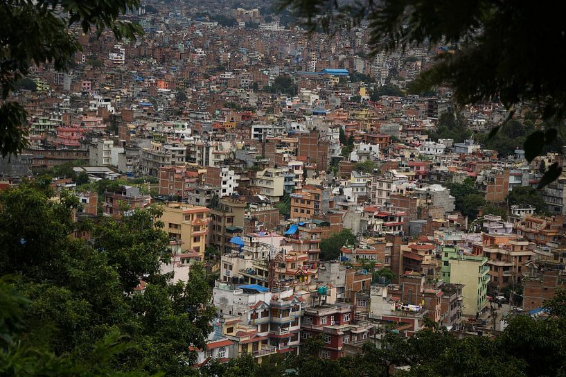 Stadsgezicht Kathmandu Nepal by Marilyn Bakker