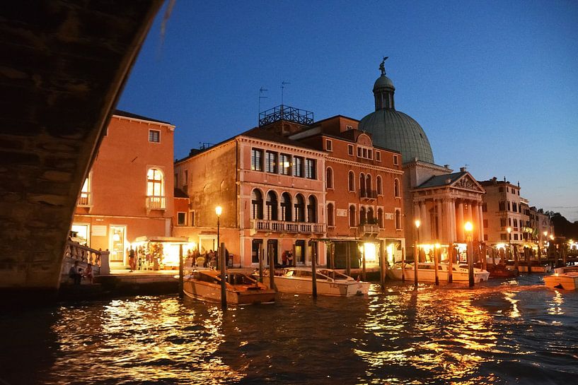 Venice by Hello Pompoyo