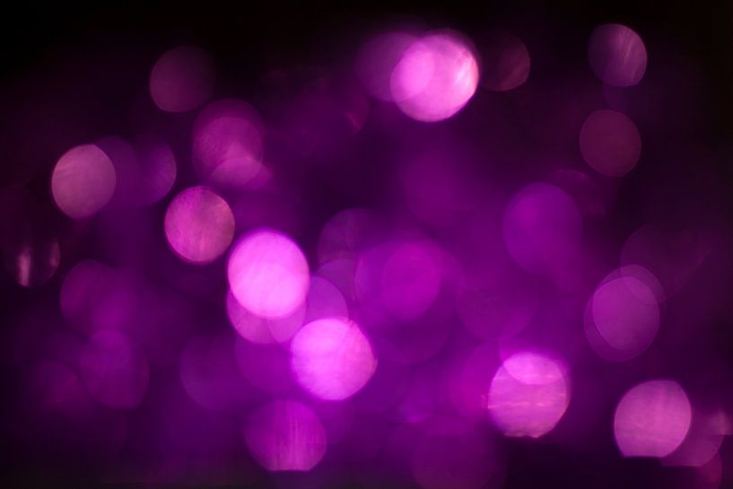 Lila Bokeh von Evelyne Renske