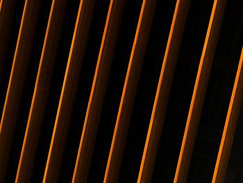 Warm Lineair Abstract