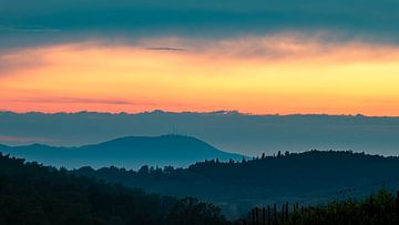 Avond in het Italiaanse Toscane van Mark Bolijn