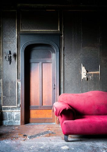 Chambre brûlée dans un château abandonné.