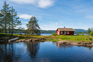 Der See von Vaelerenveien in der Nähe von Tyristrand, Buskerud, Norwegen