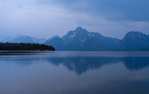 Grand Teton National Park, USA, blue hour at Jackson Lake