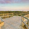 Plateforme d'observation sur Amrum avec vue sur le phare sur Michael Valjak