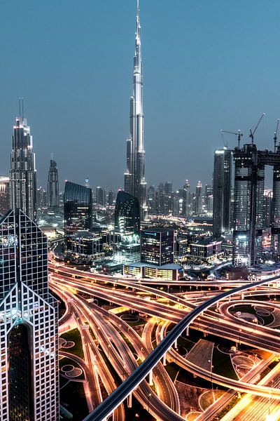 Dubai by Hello Pompoyo