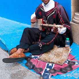 Muzikant in de Kasbah van de Oudaya's, Rabat, Marokko van Jeroen Knippenberg