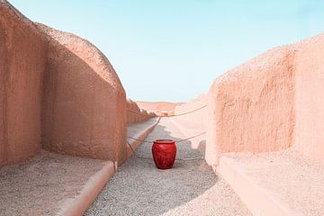 Minimalistische Architekturaufnahme aus Peru – Symbolische Formen von NZME Photography