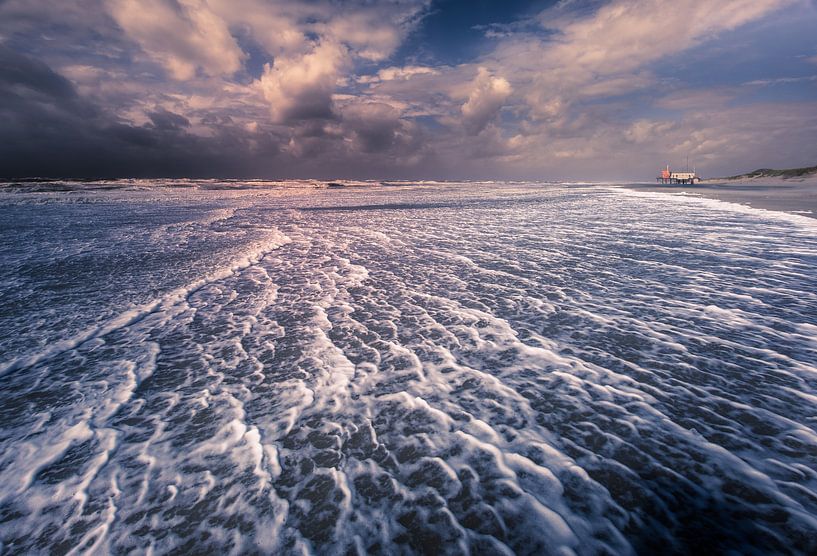 algae foam at Petten by peterheinspictures