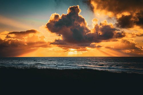 Wanneer de hemel spreekt: Een magisch moment in Egmond aan Zee