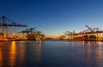 Antwerpse haven by night