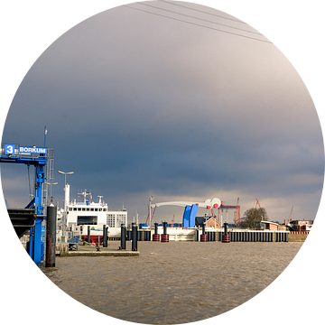 De Borkum Kai in Emden van Edith Albuschat