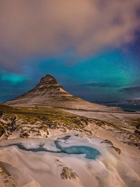 Night at Kirkjufell by Denis Feiner