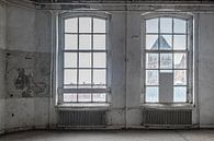 Verlassene van Heutsz Schulgebäude Innenraum in Kampen von Sjoerd van der Wal Fotografie Miniaturansicht