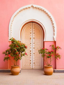 Moroccan door by haroulita