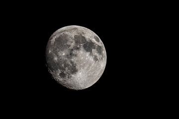 De Maan, altijd mooi, op deze foto 94% zichtbaar!