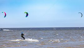 Kitesurfer in action by Percy's fotografie