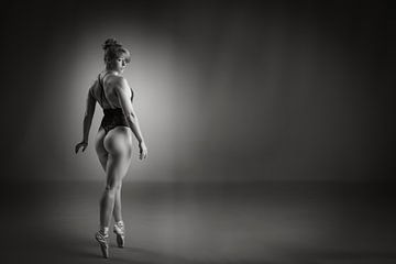 Balletttänzerin in Dessous von Retinas Fotografie