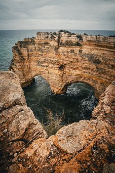 Les falaises de Hart en Algarve, Portugal