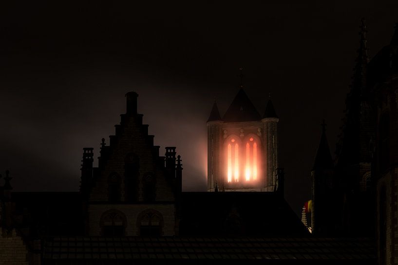 Die St.-Nikolaus-Kirche in Gent mit dem Lichterfest von Marcel Derweduwen