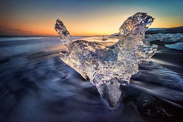 Jokulsarlon Iceberg van Wojciech Kruczynski