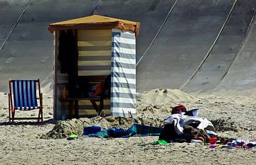 Beach tent on Borkum by Norbert Sülzner