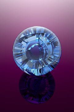 Blue Glass Sphere with Cracks van Jörg Hausmann