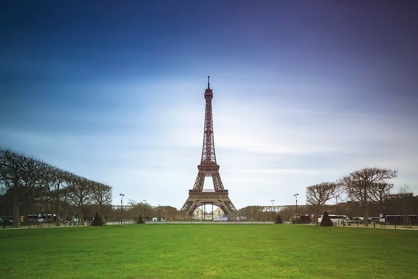 La Tour Eiffel en exposition prolongée par Dennis van de Water