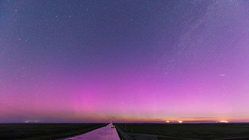Noorderlicht boven Noordpolderzijl